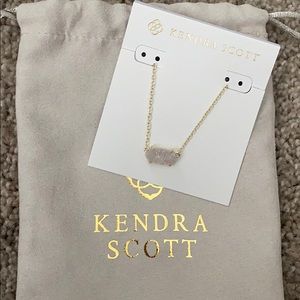 Kendra Scott necklace